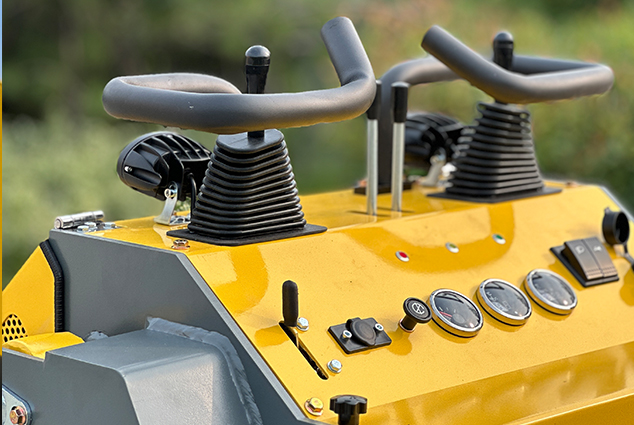 мини-погрузчик.jpg мини-погрузчик.jpg